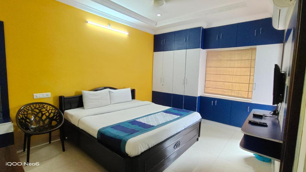 Hitech Shilparamam Guest House Hyderabad Exterior photo